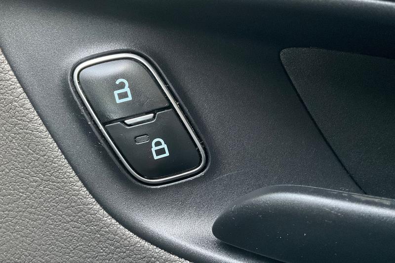 Used Ford Transit Custom 2021 for sale - 76631352: Photo 17