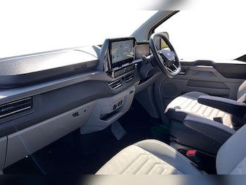 Used Ford Tourneo Custom 2025 for sale - 78350729: Photo