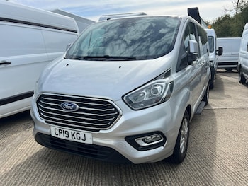 Used Ford Tourneo Custom 2019 for sale - 75838353: Photo