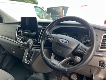 Used Ford Tourneo Custom 2019 for sale - 75838353: Photo