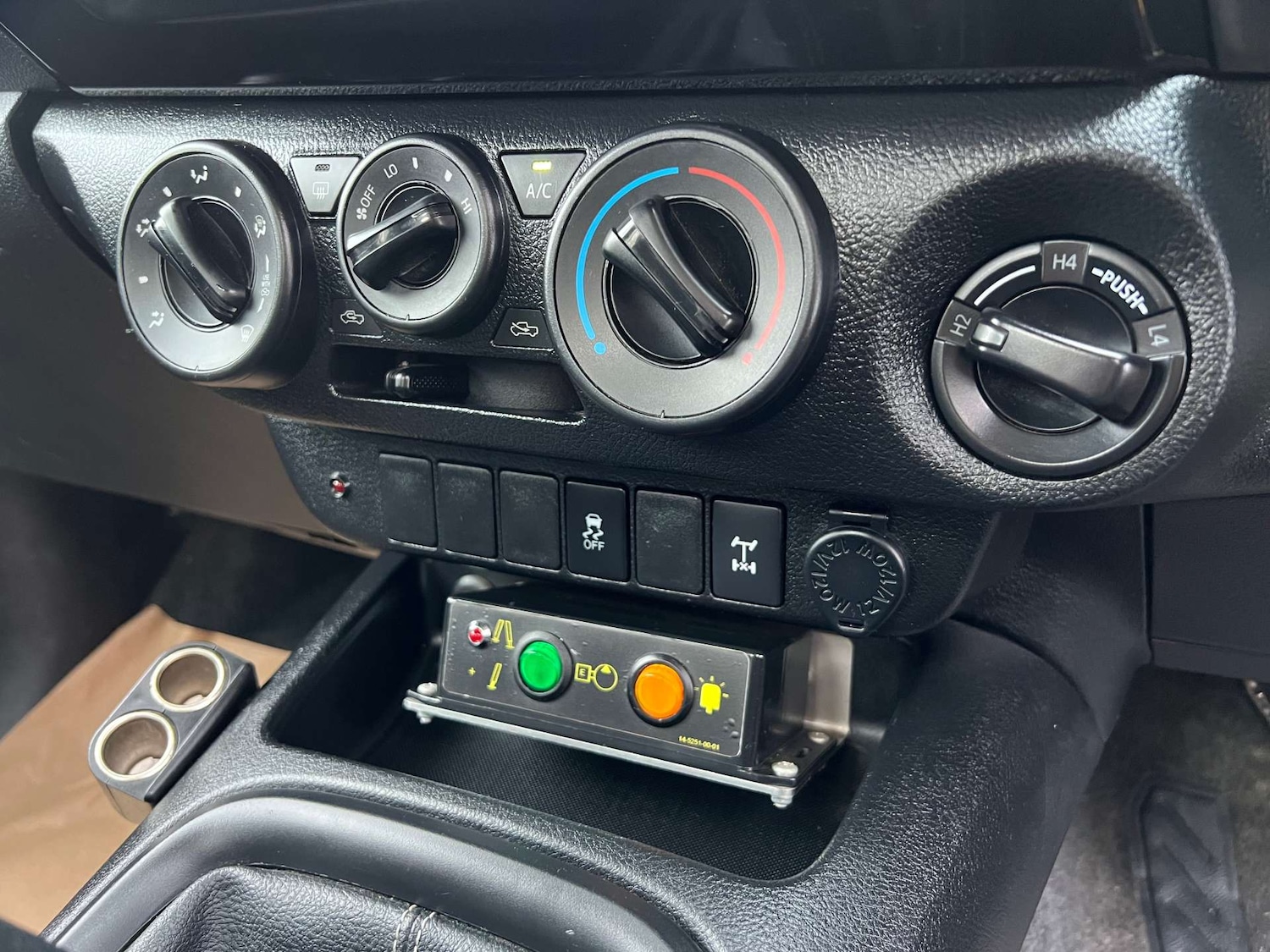 Used Toyota Hilux 2018 for sale - 77476414: Photo 18