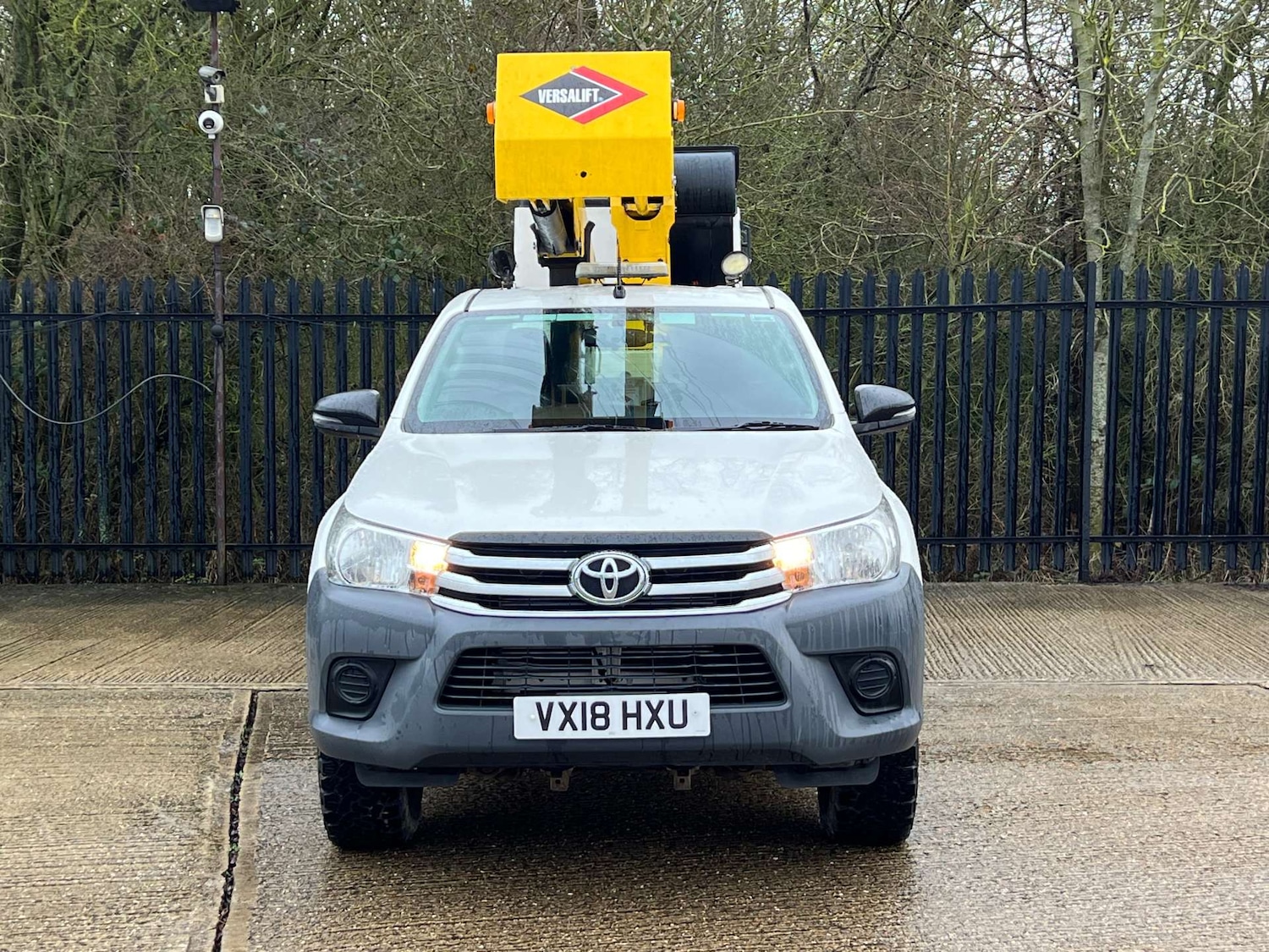 Used Toyota Hilux 2018 for sale - 77476414: Photo 2