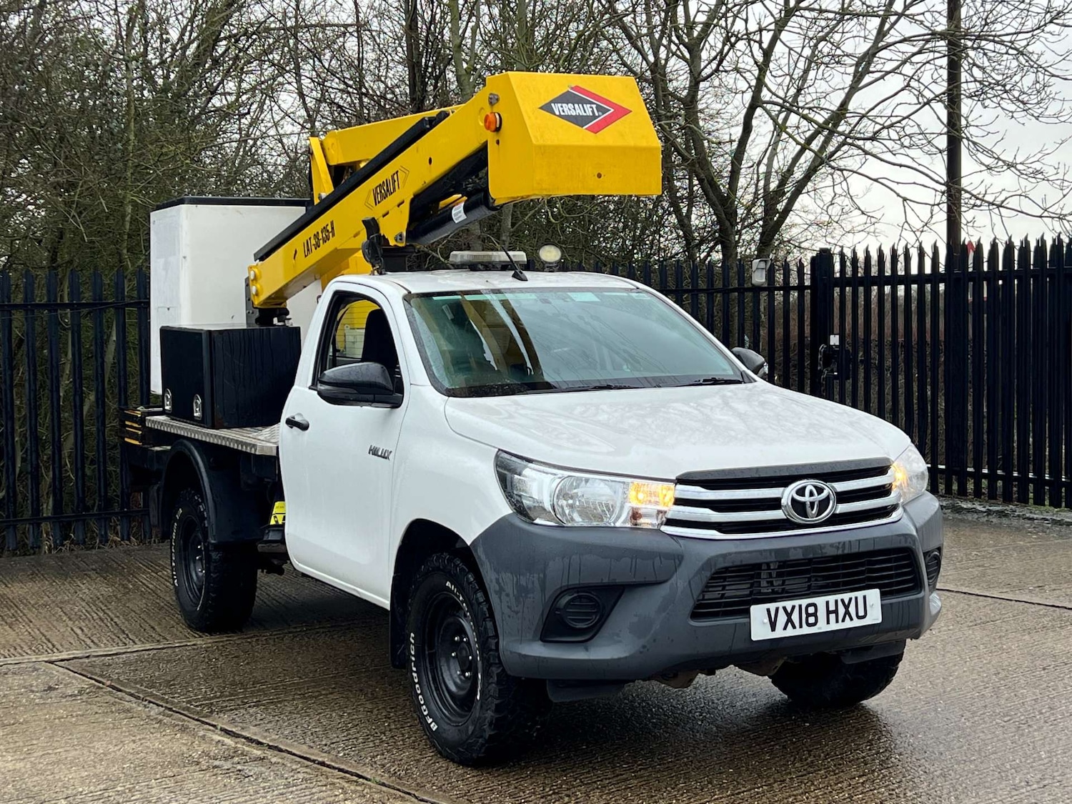Used Toyota Hilux 2018 for sale - 77476414: Photo 3