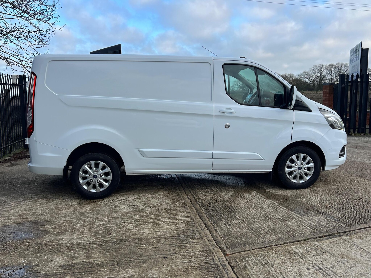 Used Ford Transit Custom for sale - 77057485: Photo 15