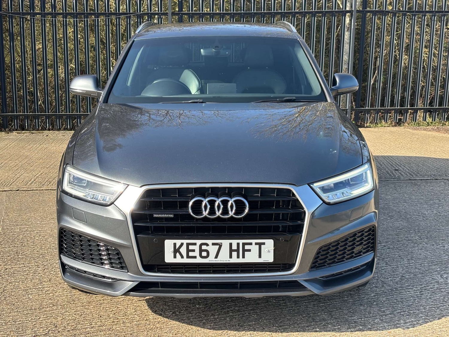 Used Audi Q3 2017 for sale - 77664917: Photo 2