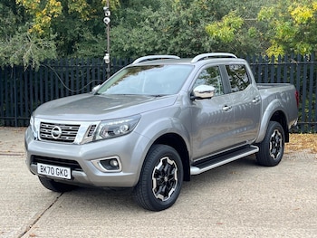 Nissan - Navara