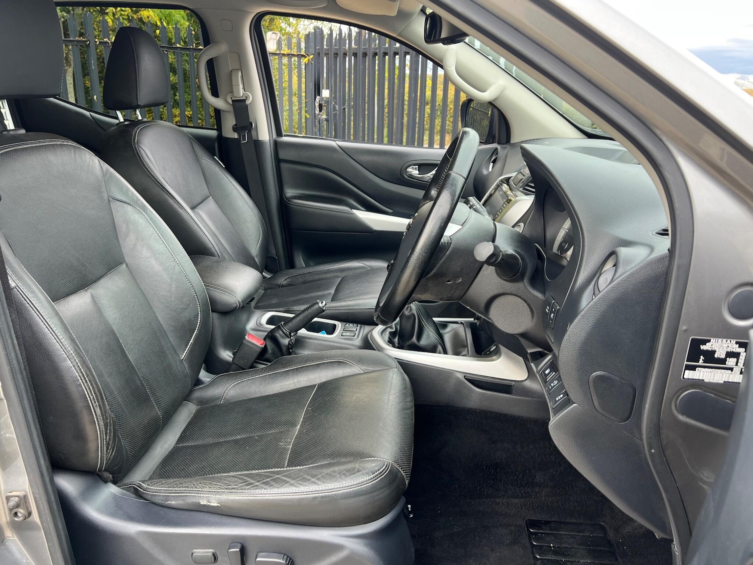 Used Nissan Navara 2020 for sale - 76283200: Photo 23