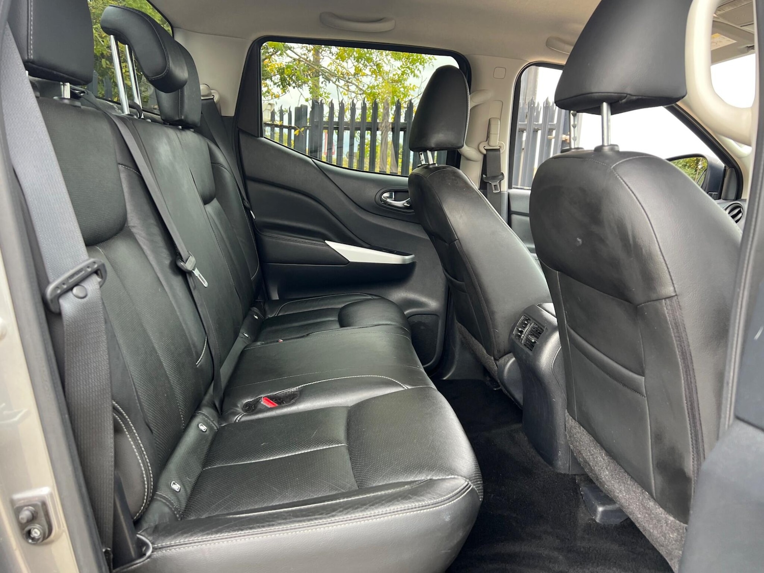 Used Nissan Navara 2020 for sale - 76283200: Photo 28