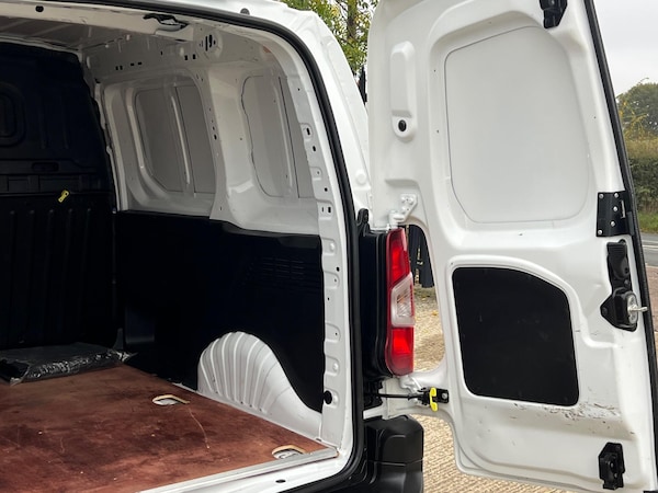 Used Citroen Berlingo 2021 for sale - 76269823: Photo 23