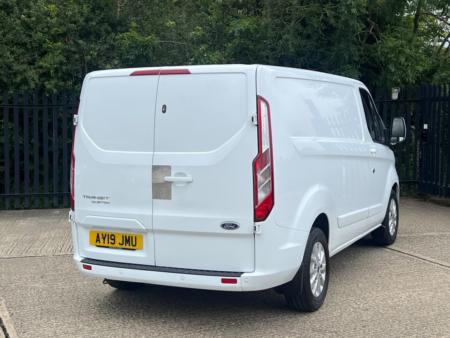 Used Ford Transit Custom 2019 for sale - 76122137: Photo 20
