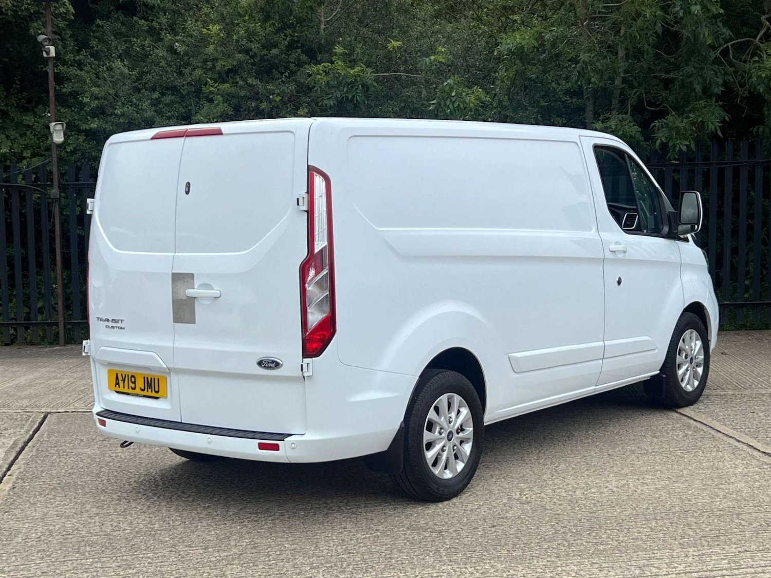 Used Ford Transit Custom 2019 for sale - 77350996: Photo 15