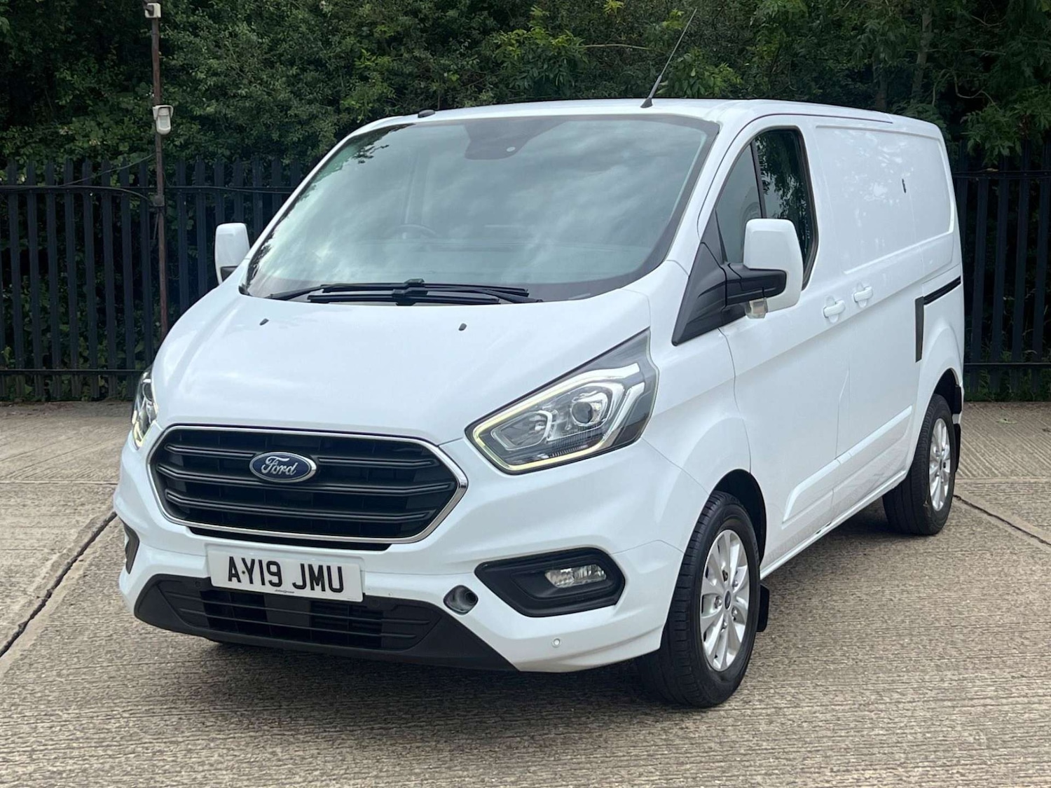 Used Ford Transit Custom 2019 for sale - 77350996: Photo 17