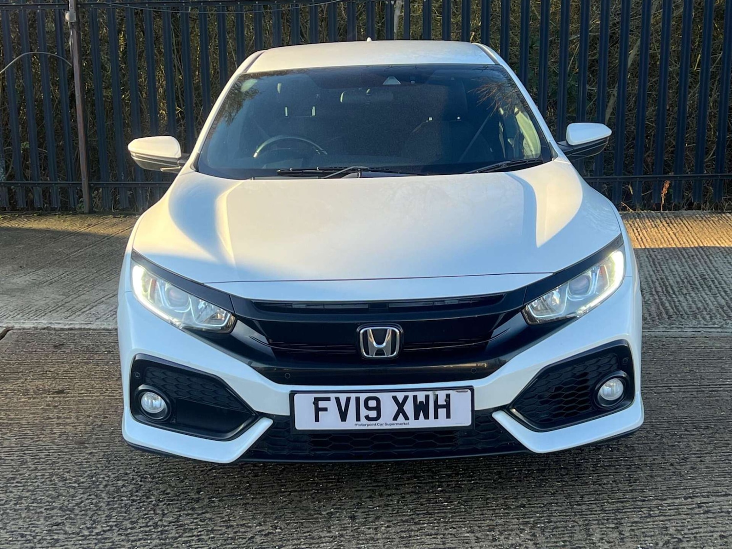 Used Honda Civic 2019 for sale - 77350977: Photo 2