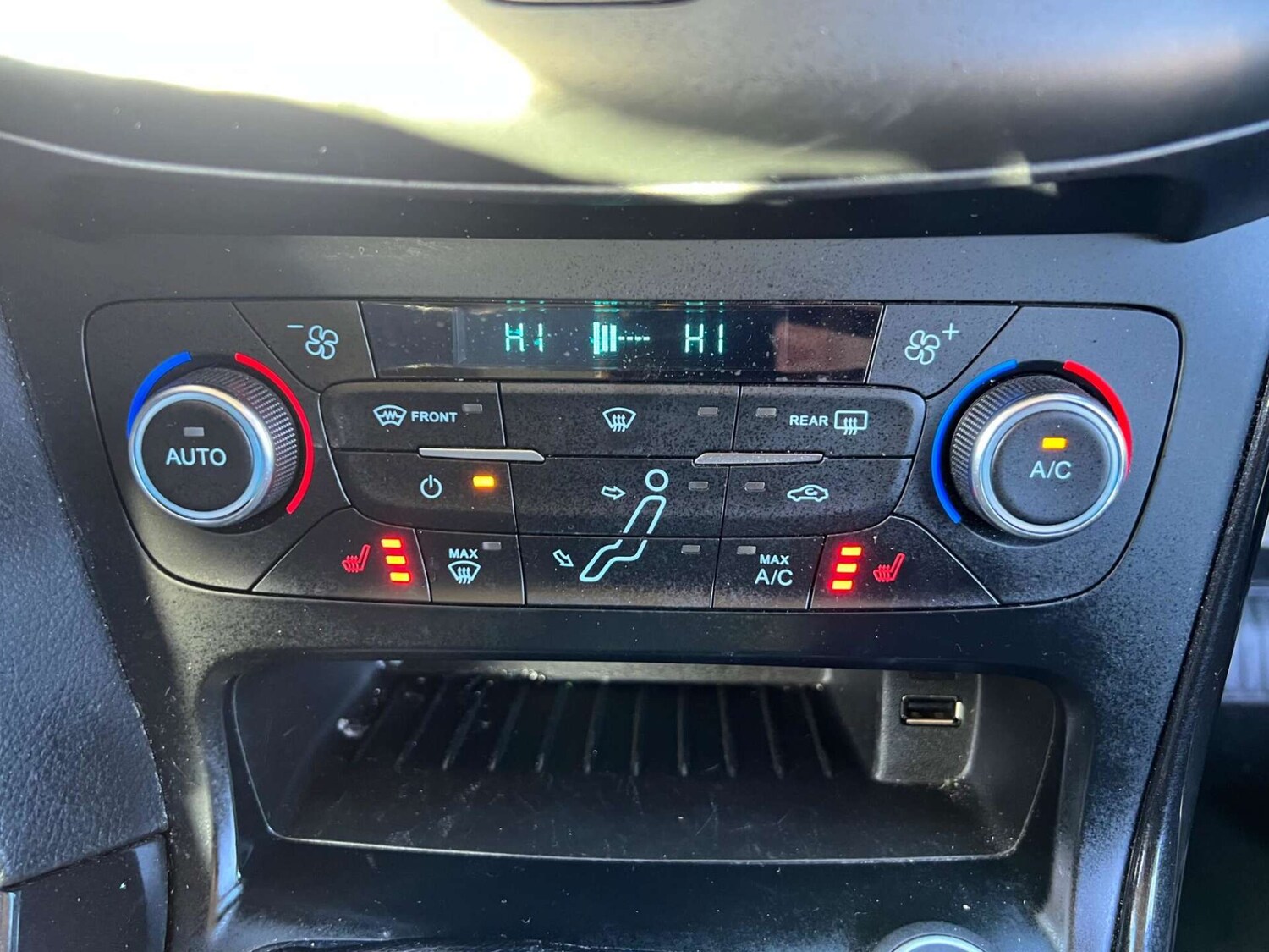 Used Ford Focus 2016 for sale - 77350968: Photo 9