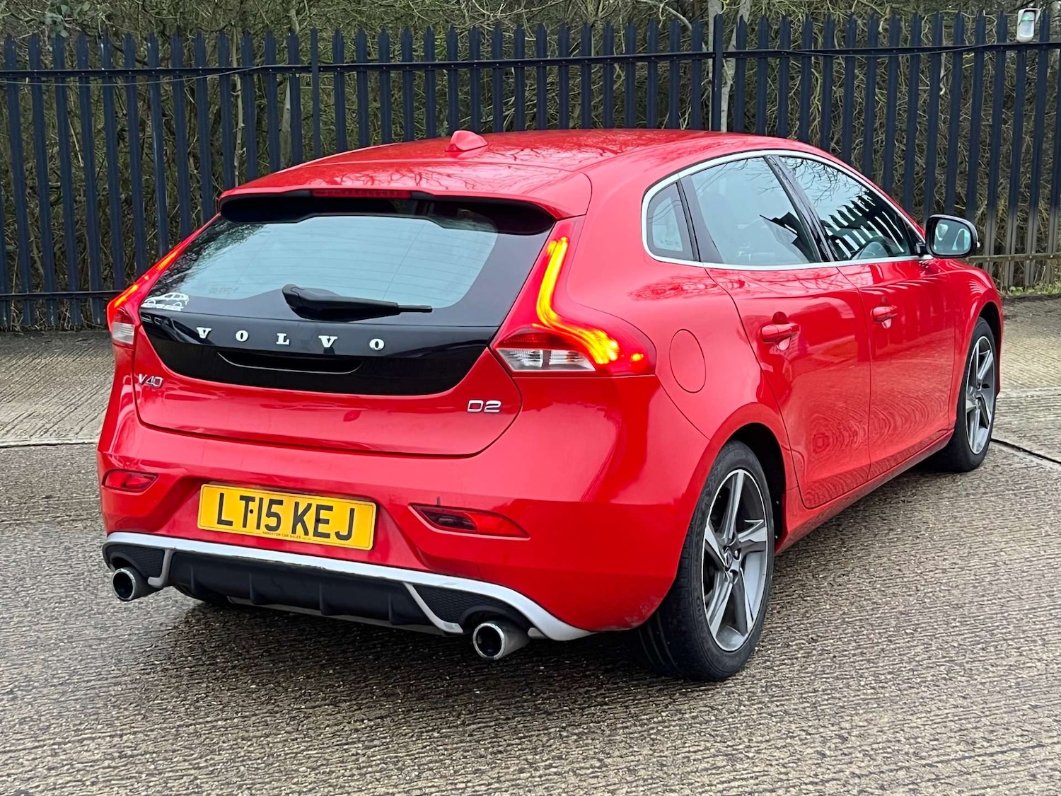 Used Volvo V40 2015 for sale - 77508810: Photo 16