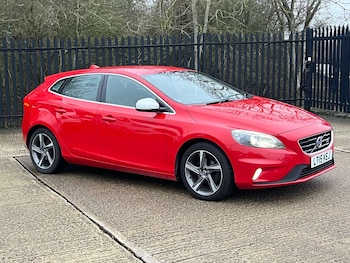 Used Volvo V40 2015 for sale - 77508810: Photo