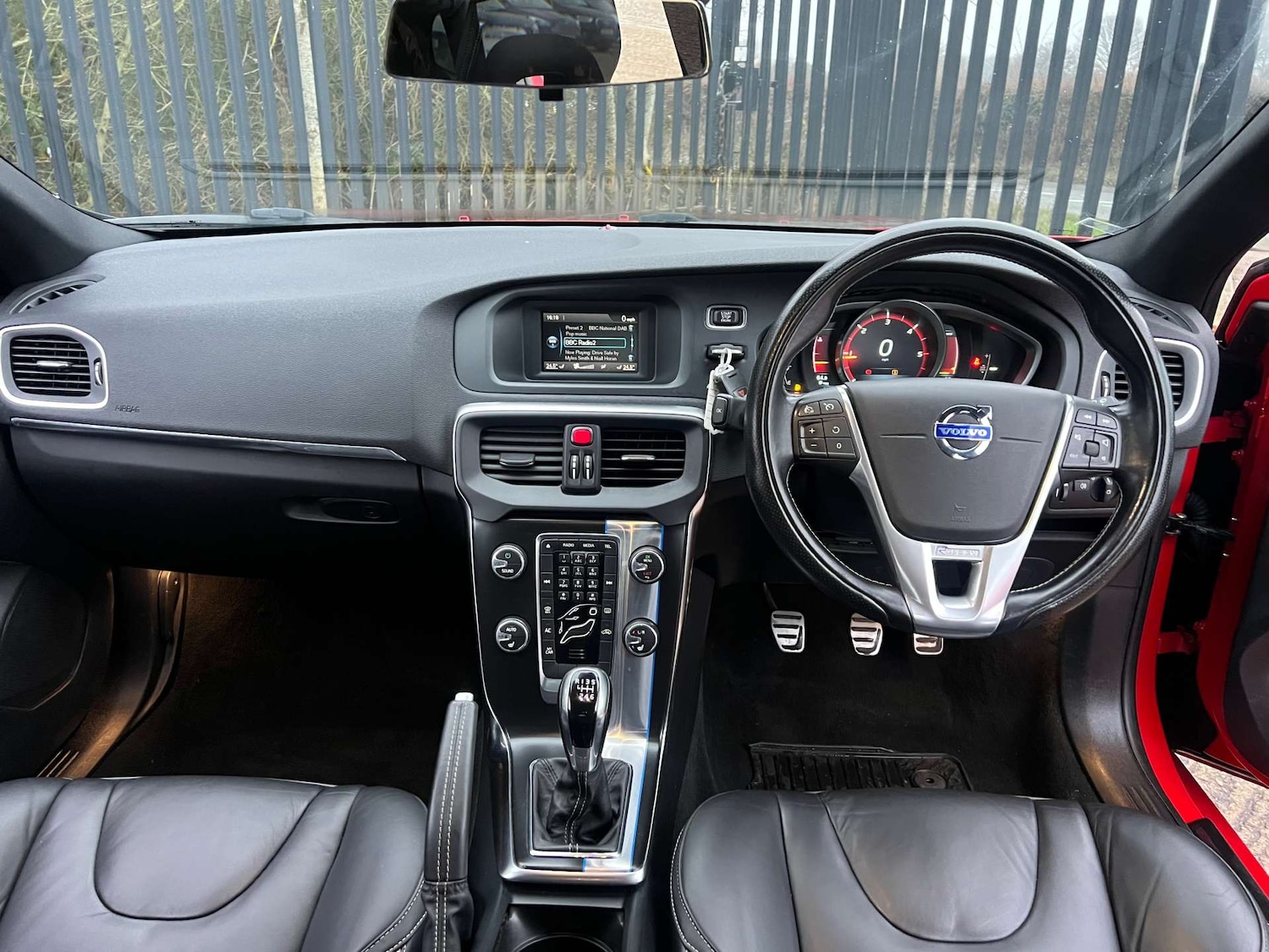 Used Volvo V40 2015 for sale - 77508810: Photo 5