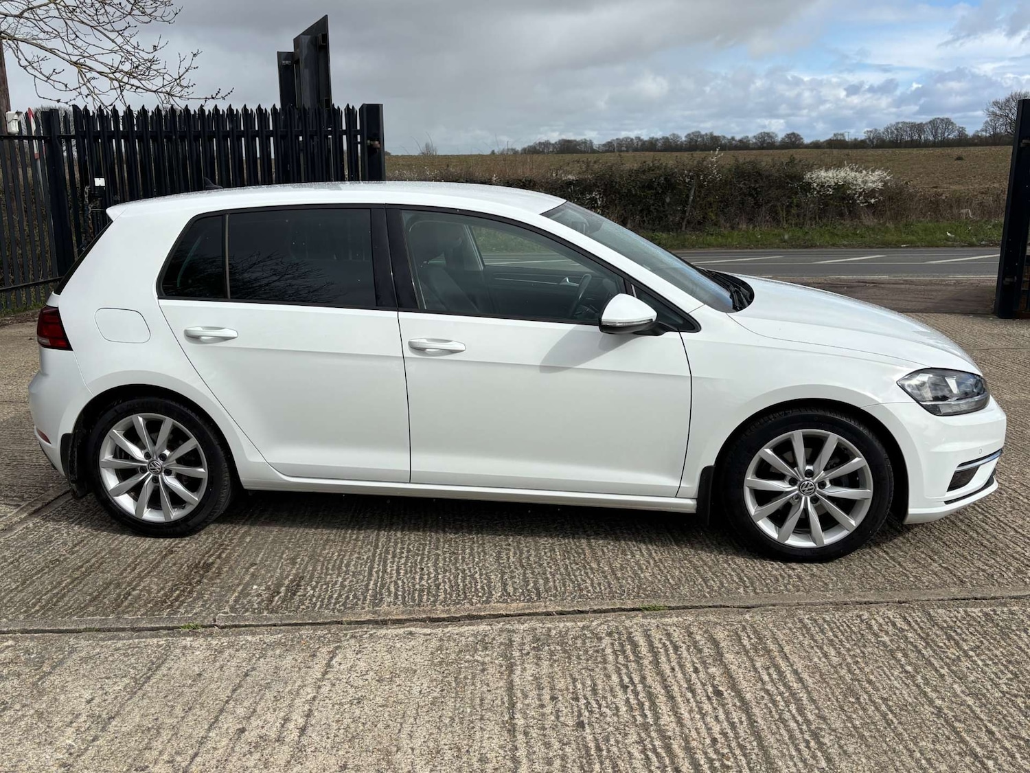 Used Volkswagen Golf 2019 for sale - 78027752: Photo 7
