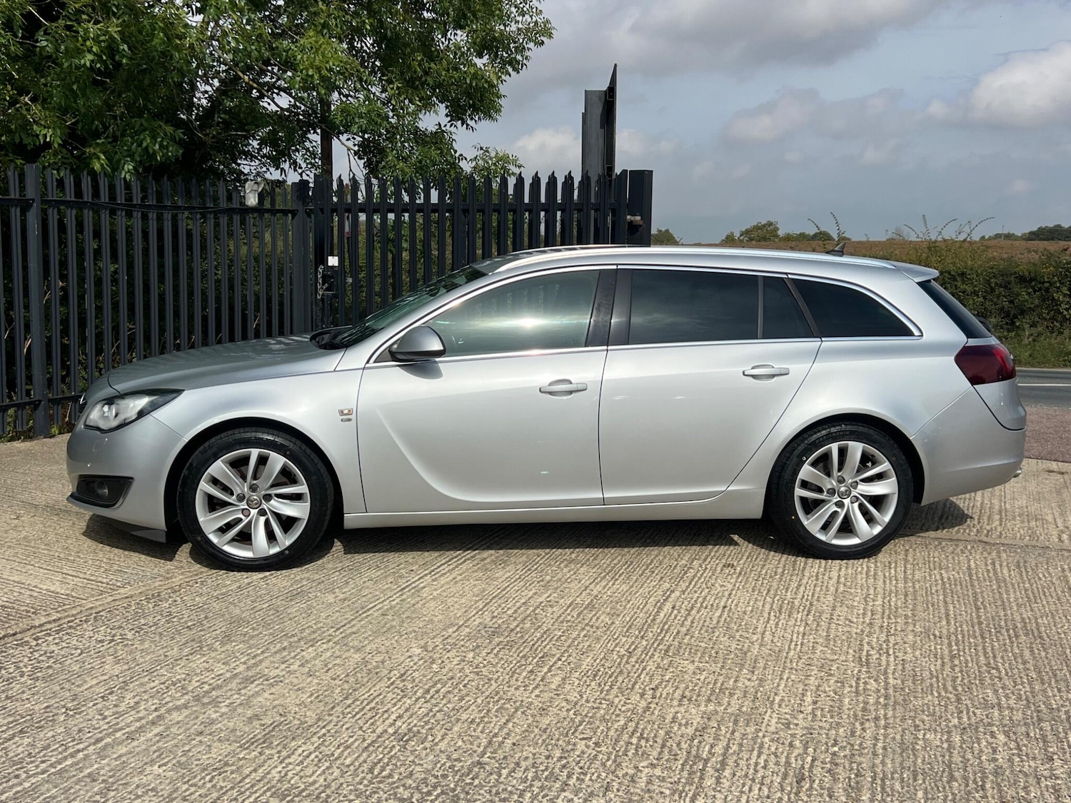 Used Vauxhall Insignia 2014 for sale - 76409065: Photo 14