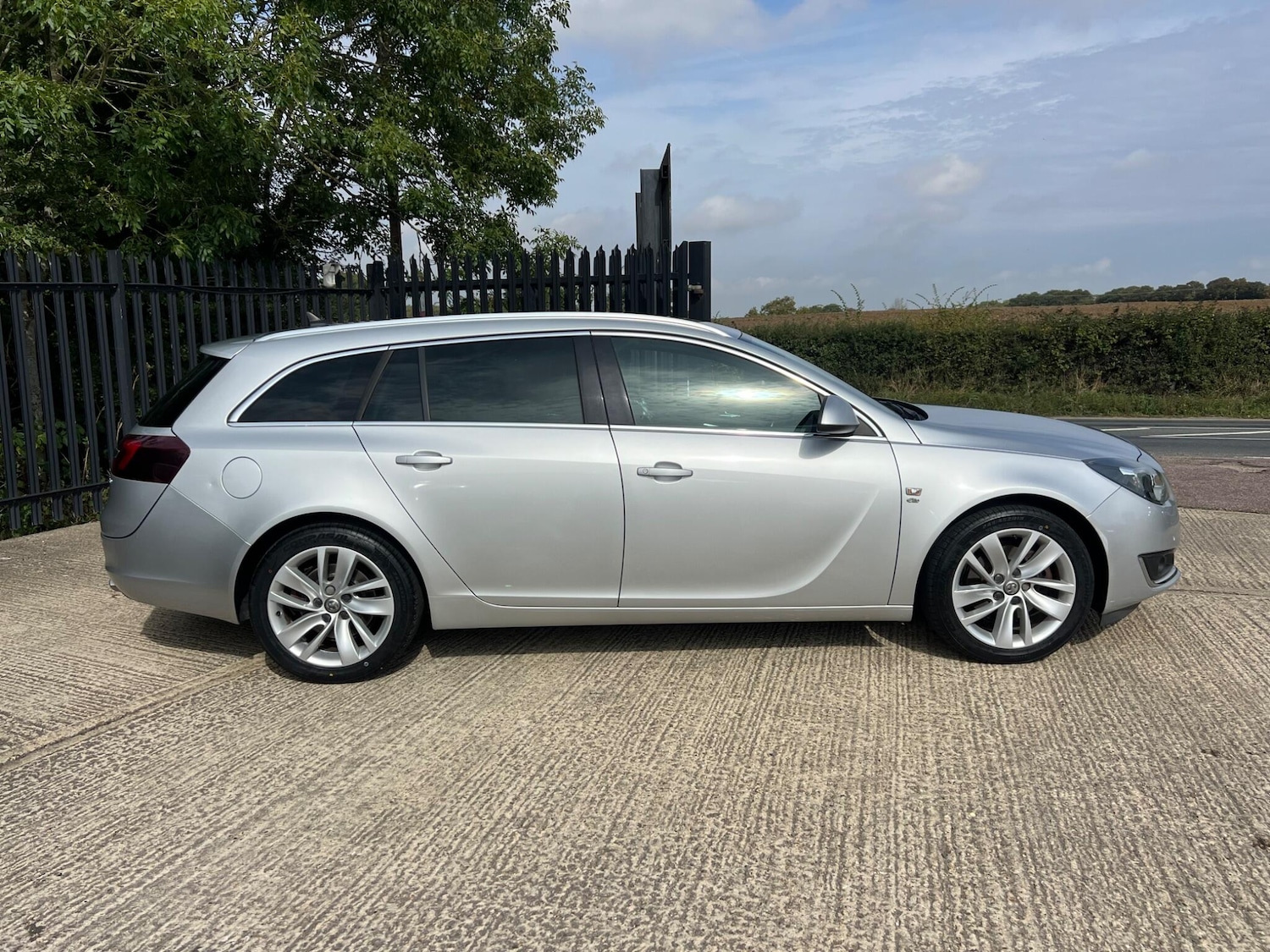 Used Vauxhall Insignia 2014 for sale - 76409065: Photo 15