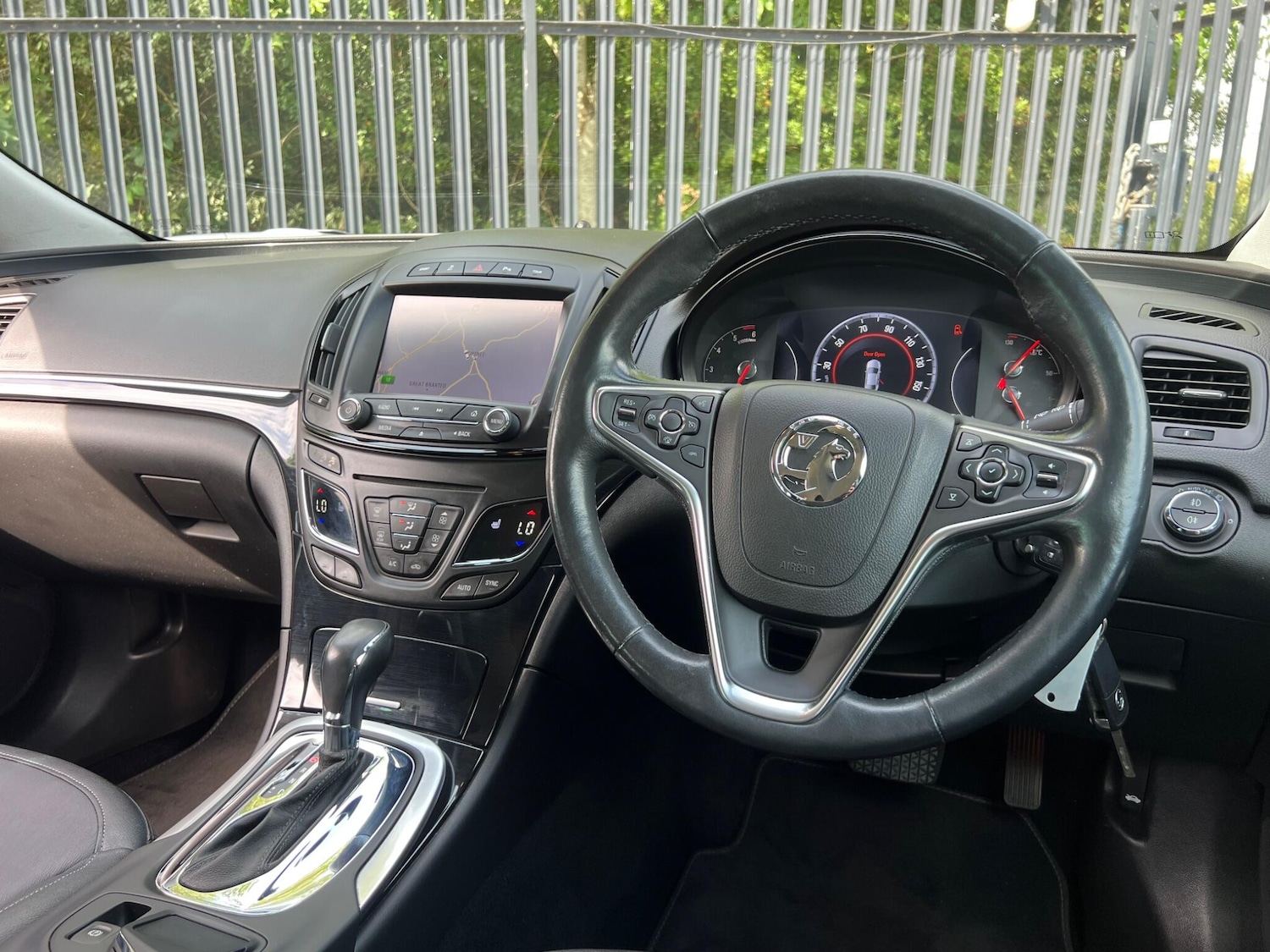 Used Vauxhall Insignia 2014 for sale - 76409065: Photo 25