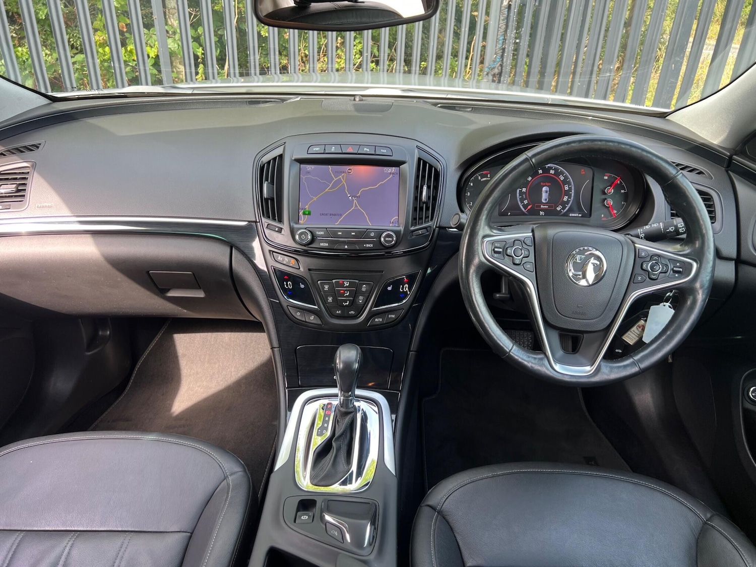 Used Vauxhall Insignia 2014 for sale - 76409065: Photo 7