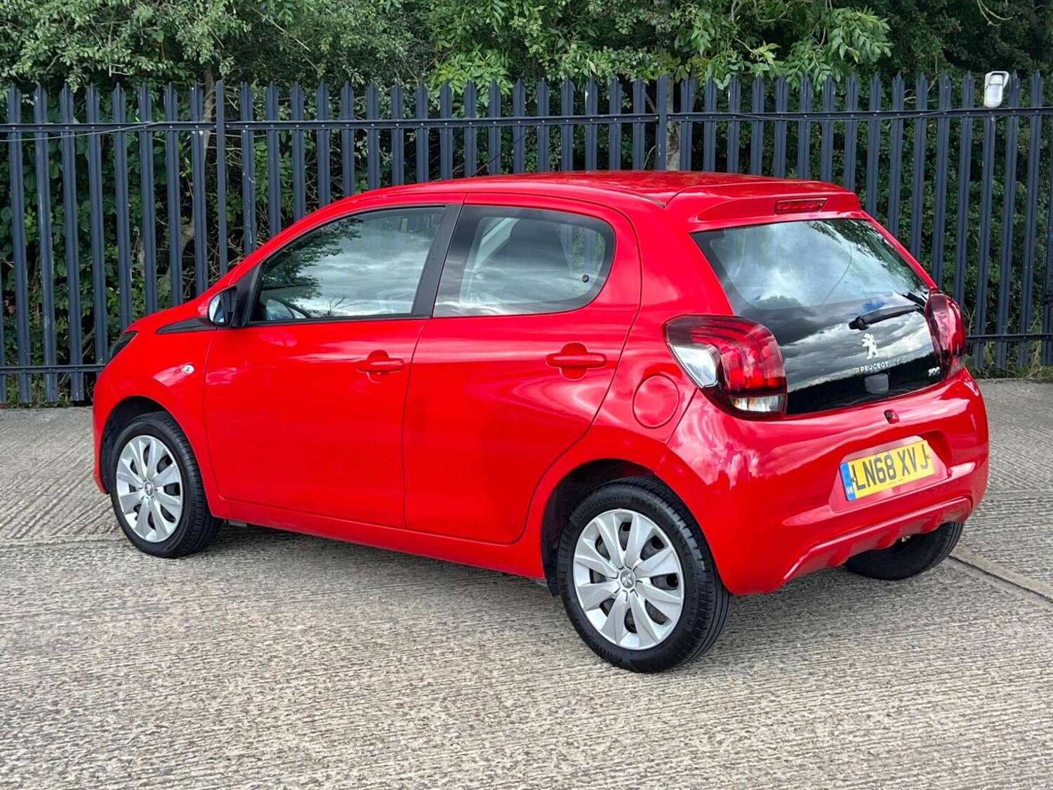 Used Peugeot 108 2018 for sale - 77350990: Photo 10