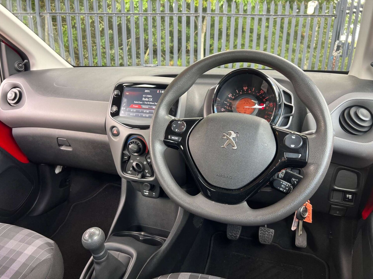 Used Peugeot 108 2018 for sale - 77350990: Photo 6