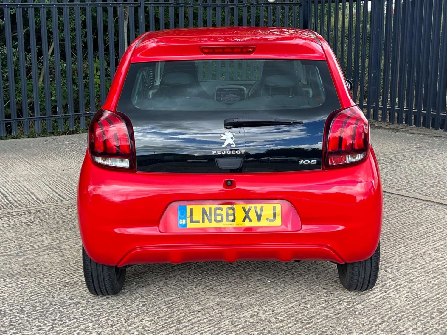 Used Peugeot 108 2018 for sale - 77350990: Photo 9