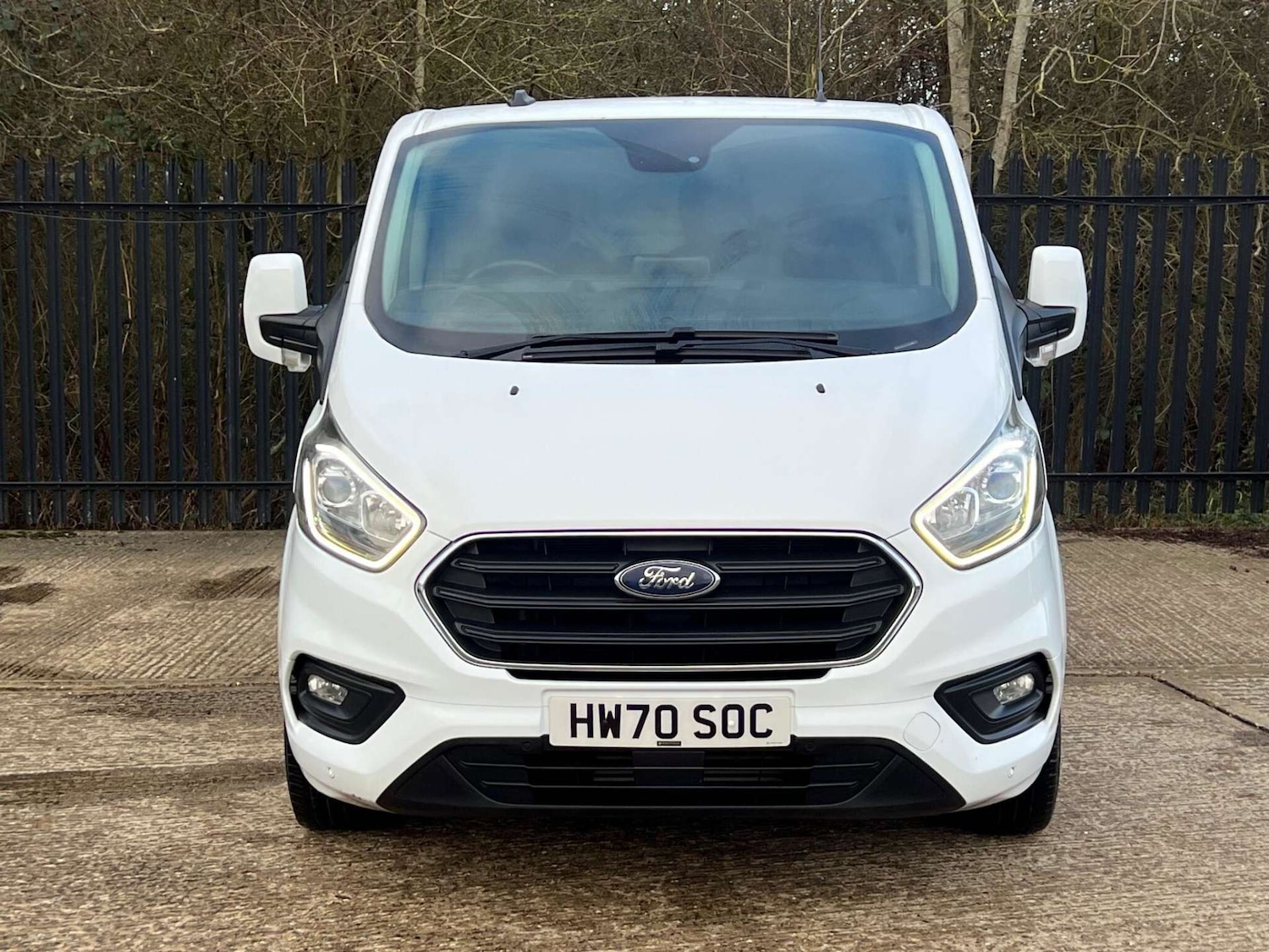Used Ford Transit Custom 2020 for sale - 77350980: Photo 2