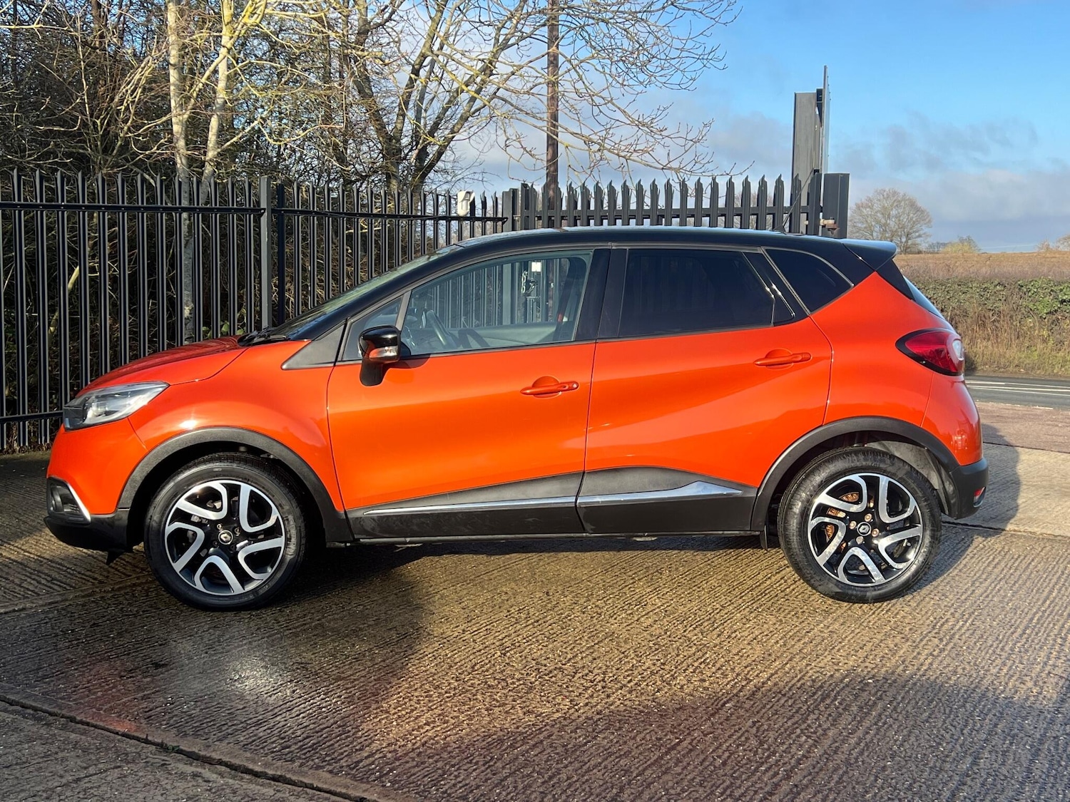 Used Renault Captur for sale - 77156127: Photo 13