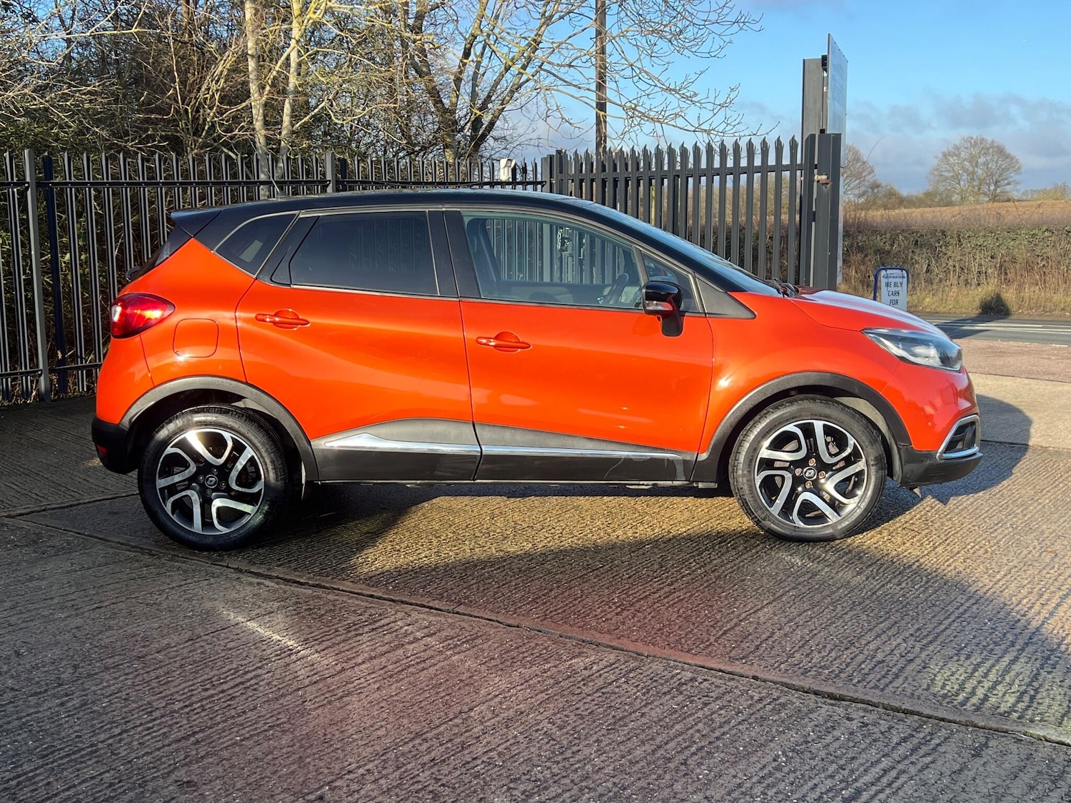 Used Renault Captur for sale - 77156127: Photo 14