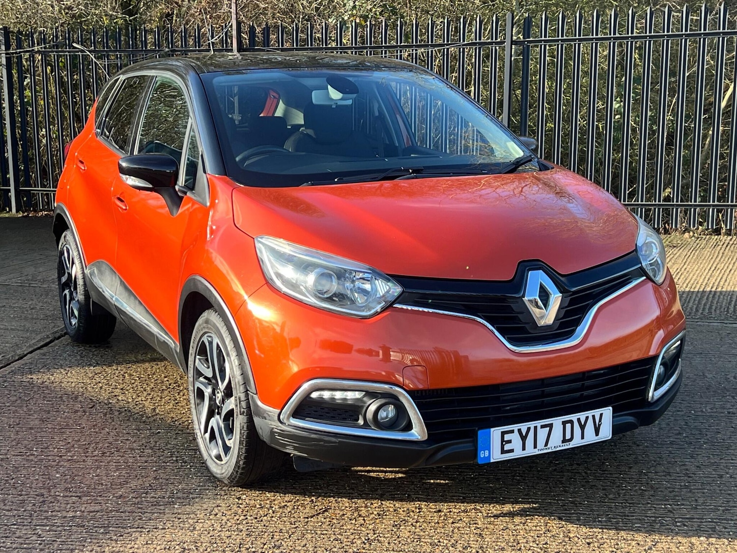Used Renault Captur for sale - 77156127: Photo 18