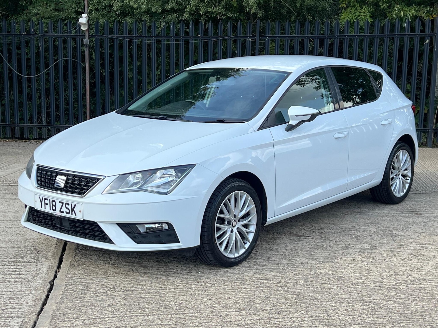 Used SEAT Leon 2018 for sale - 76059466: Photo 1