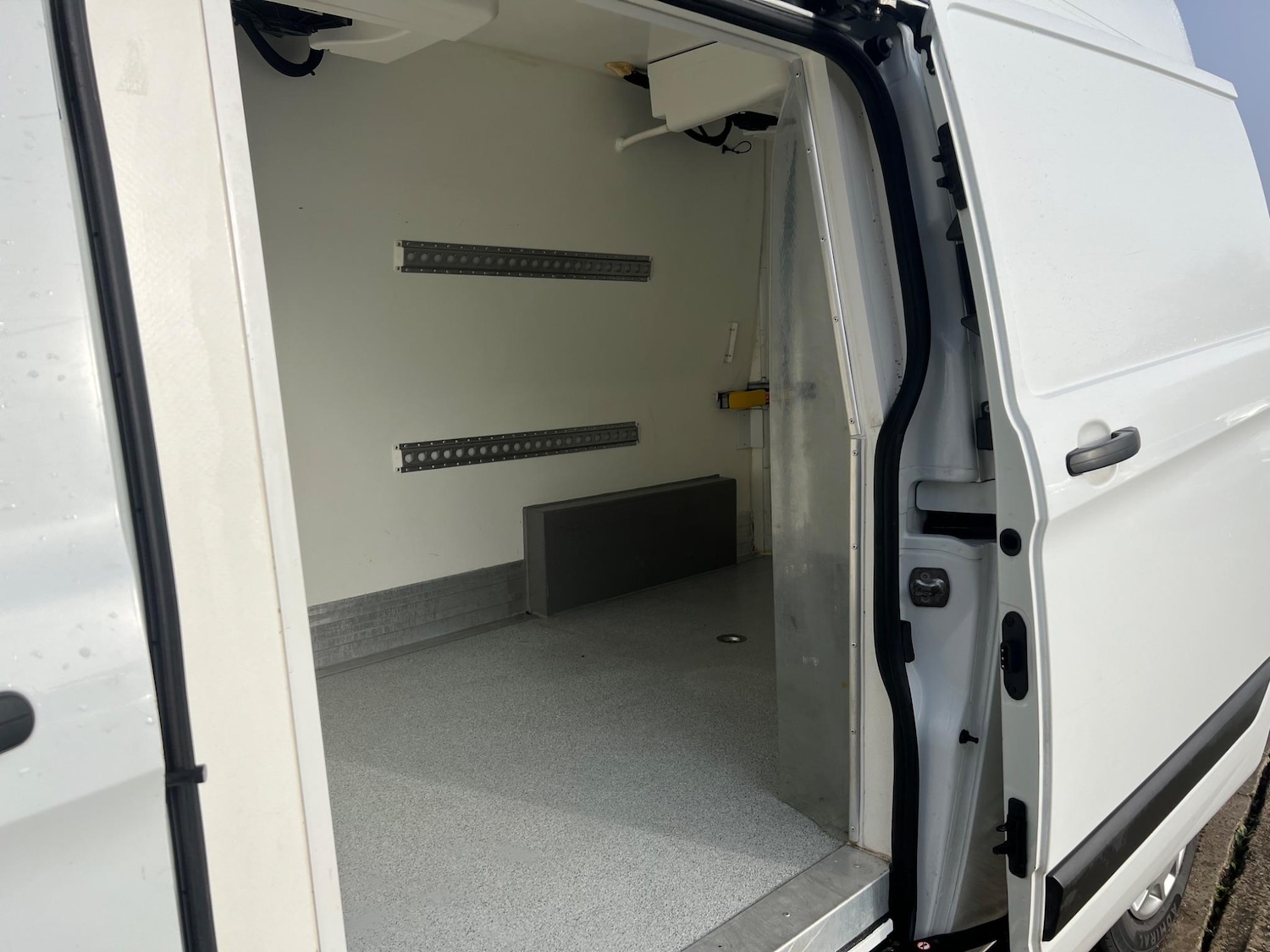 Used Ford Transit Custom 2020 for sale - 77332039: Photo 24