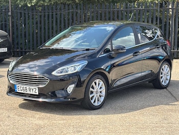 Used Ford Fiesta 2019 for sale - 79606800: Photo