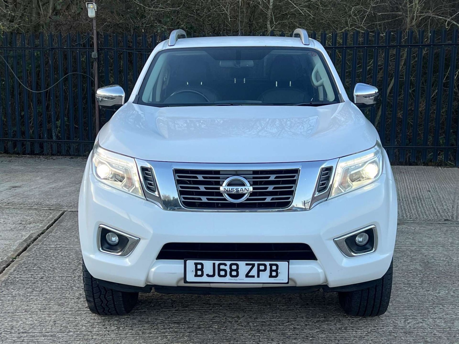 Used Nissan Navara 2018 for sale - 77350970: Photo 2