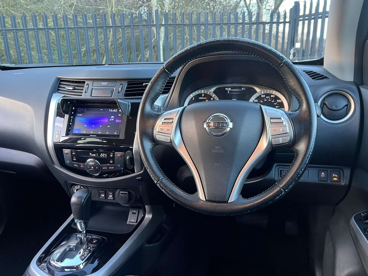 Used Nissan Navara 2018 for sale - 77350970: Photo 24