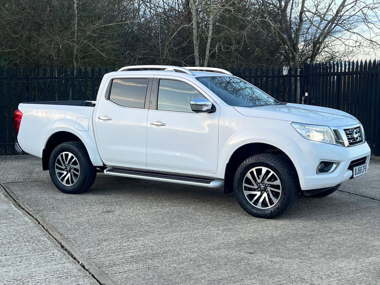 Used Nissan Navara 2018 for sale - 77350970: Photo 3