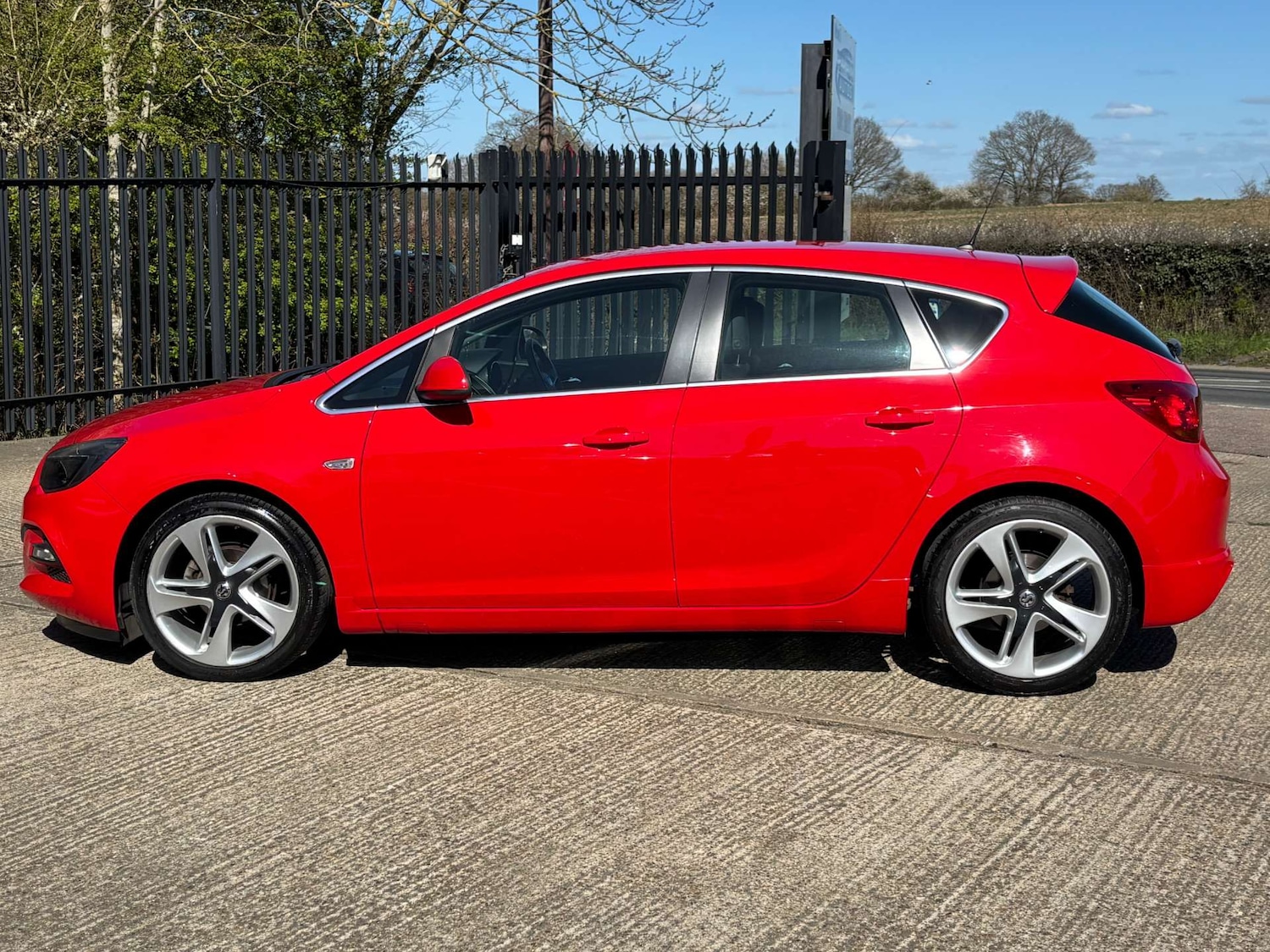 Used Vauxhall Astra 2015 for sale - 78027706: Photo 19