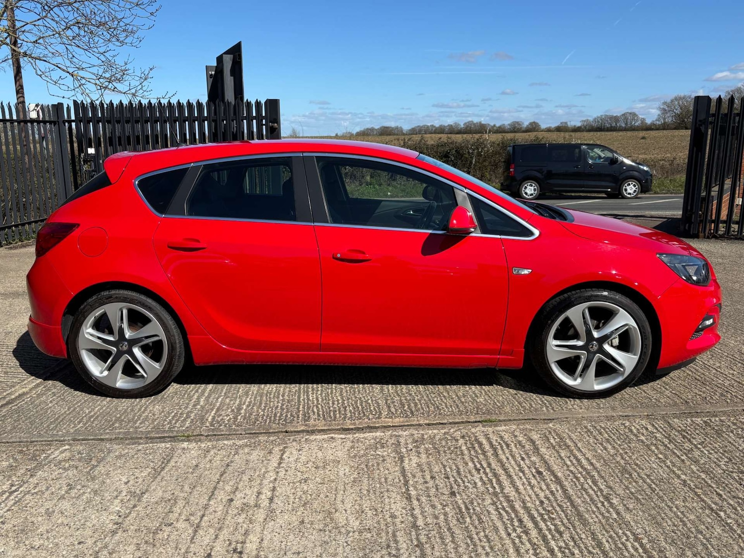 Used Vauxhall Astra 2015 for sale - 78027706: Photo 7