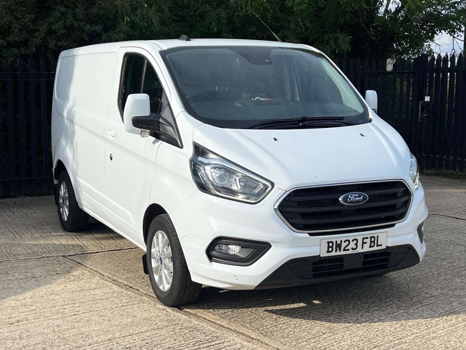 Used Ford Transit Custom 2023 for sale - 77350981: Photo 14