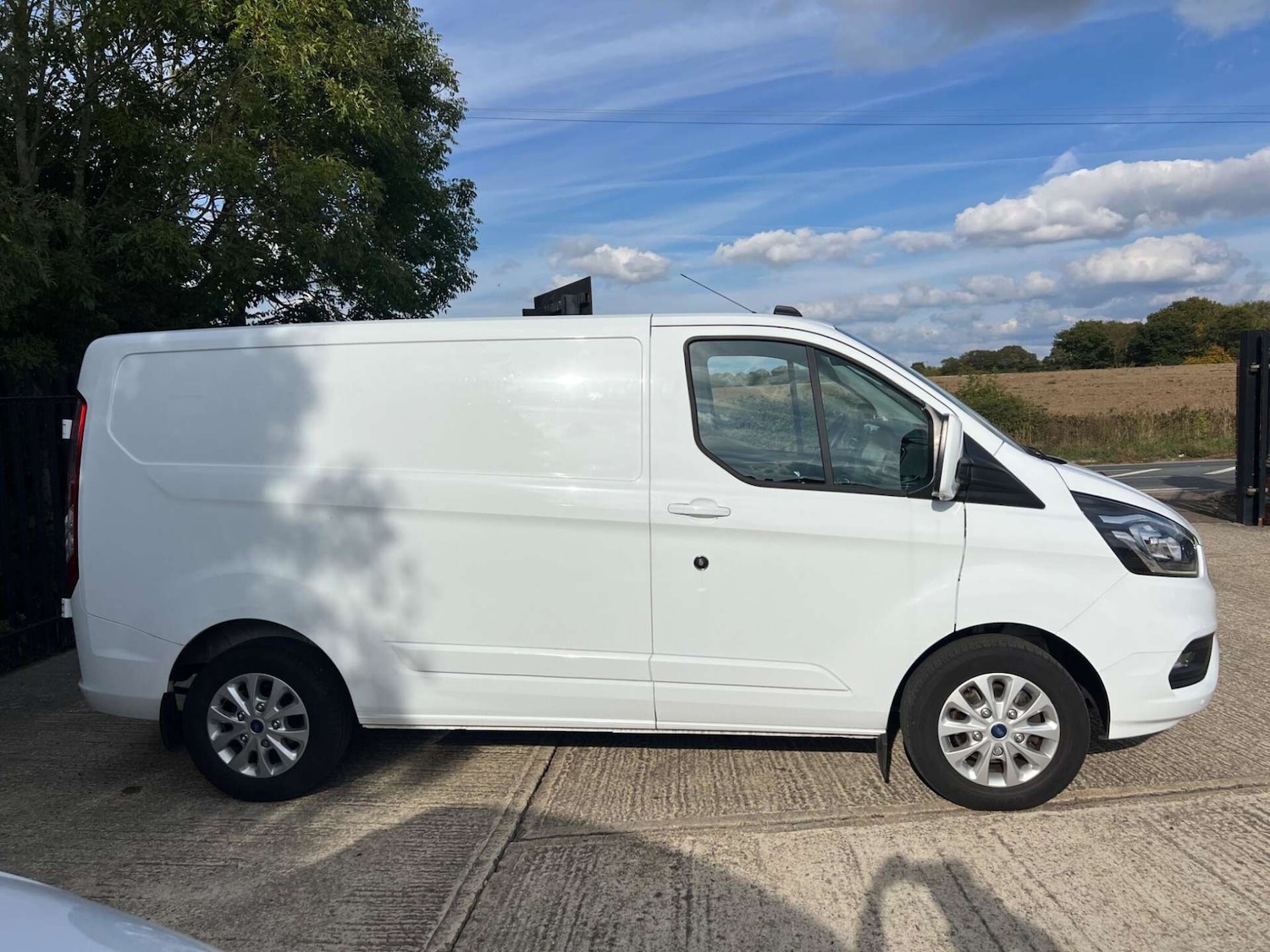 Used Ford Transit Custom 2023 for sale - 77350981: Photo 16