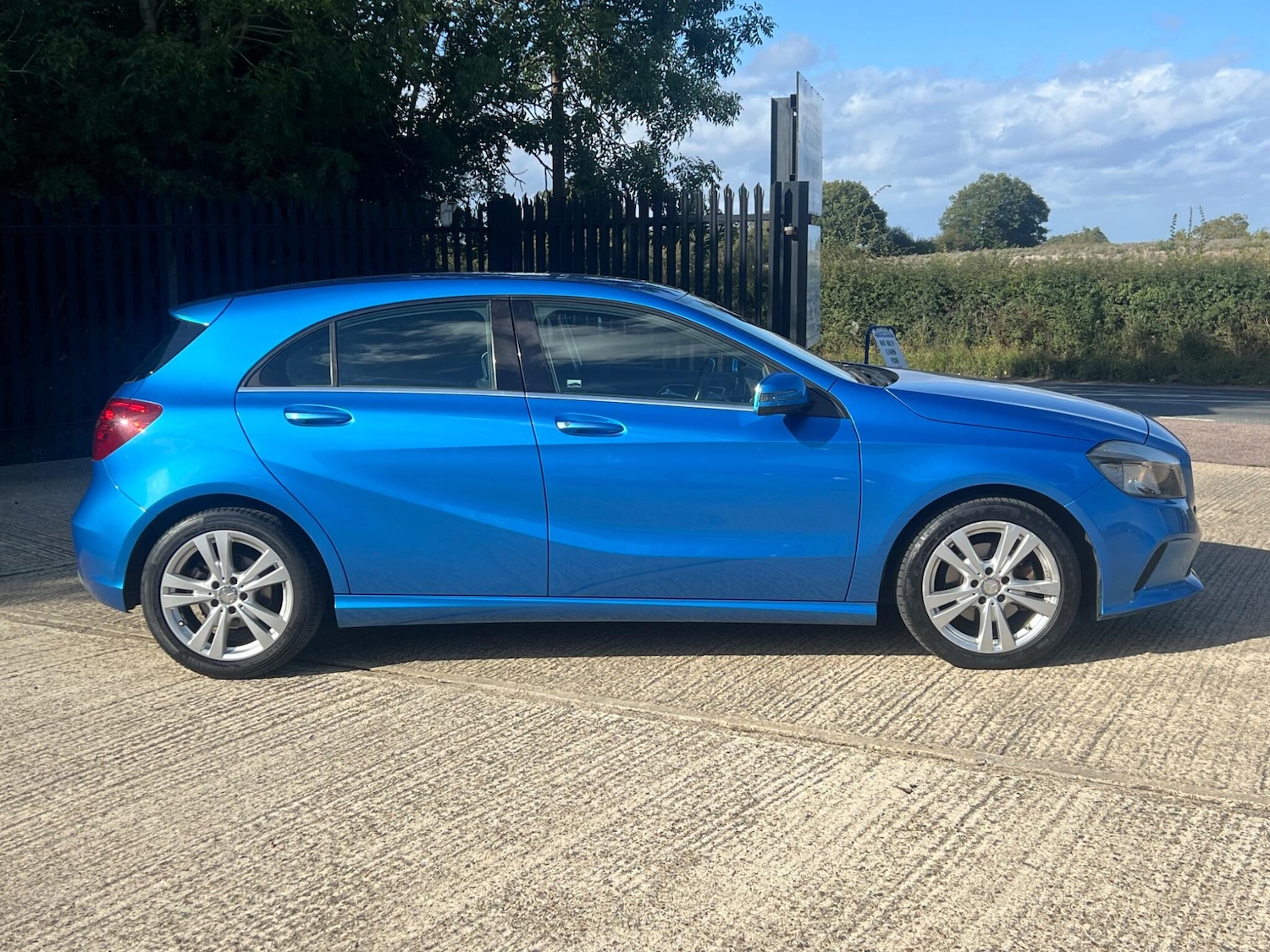 Used Mercedes-Benz A-Class 2016 for sale - 75838571: Photo 14