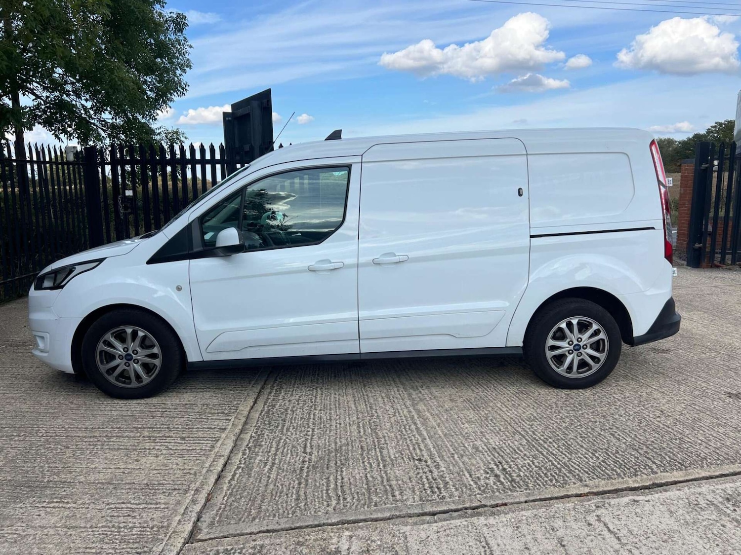 Used Ford Transit Connect 2022 for sale - 77350982: Photo 9