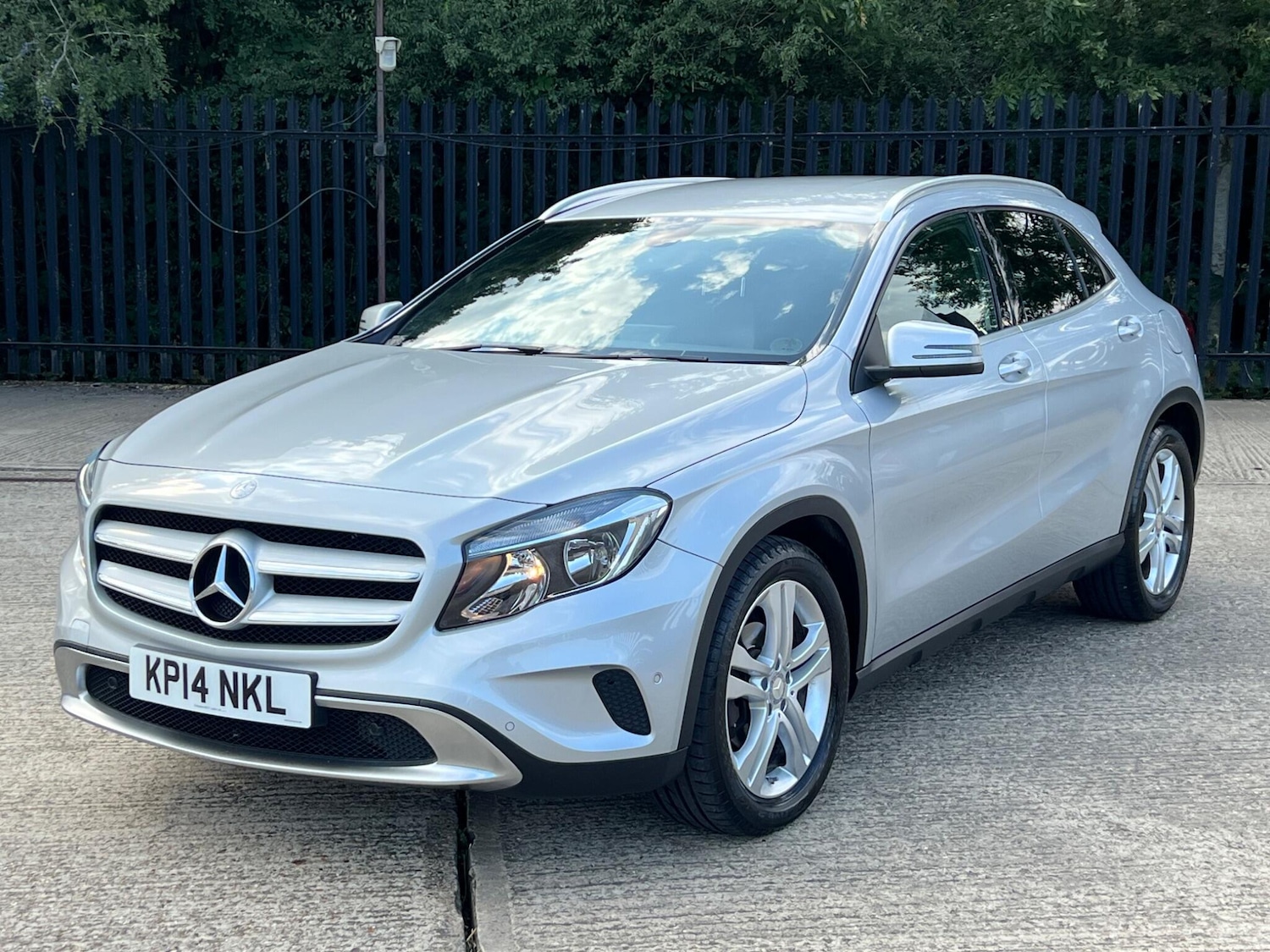 Used Mercedes-Benz GLA 2014 for sale - 76992973: Photo 1