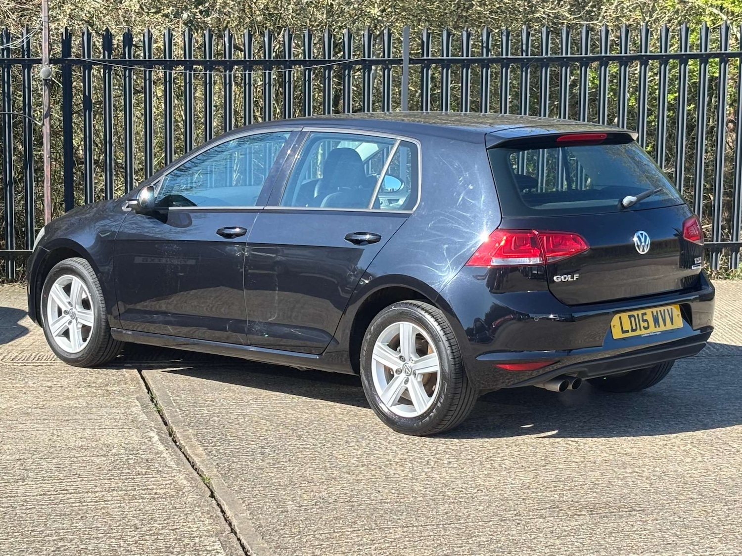 Used Volkswagen Golf 2015 for sale - 77667843: Photo 16