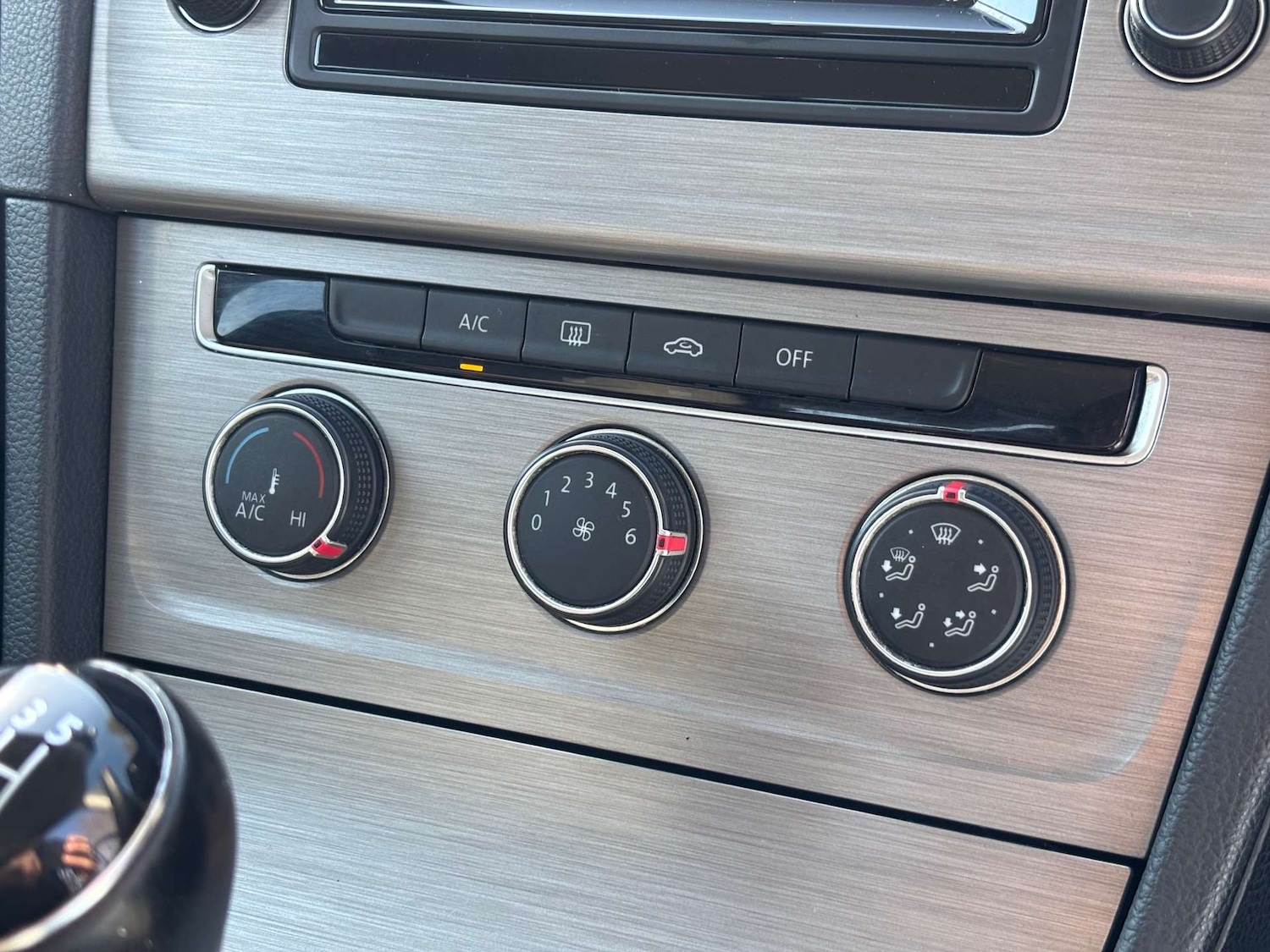 Used Volkswagen Golf 2015 for sale - 77667843: Photo 21