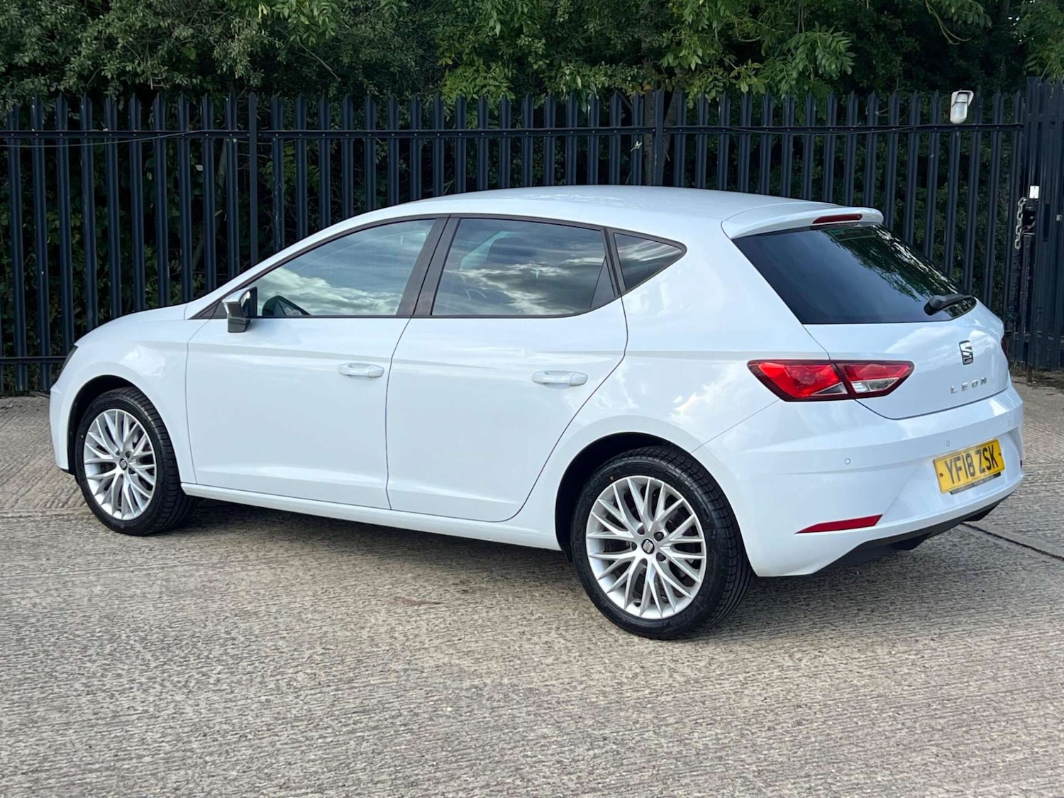 Used SEAT Leon 2018 for sale - 77350987: Photo 9