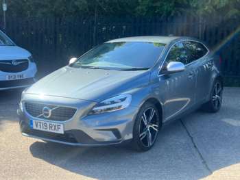 2019 (19) - T2 [122] R DESIGN Edition 5dr